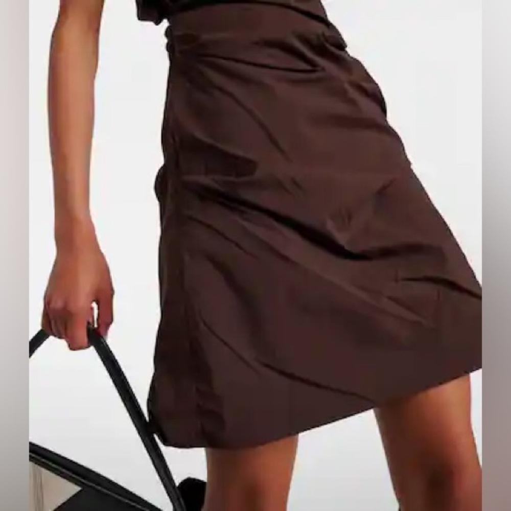 EXCELLENT CONDITION WOMEN’S SIZE 8 CARVE DESIGNS NYLON SKIRT